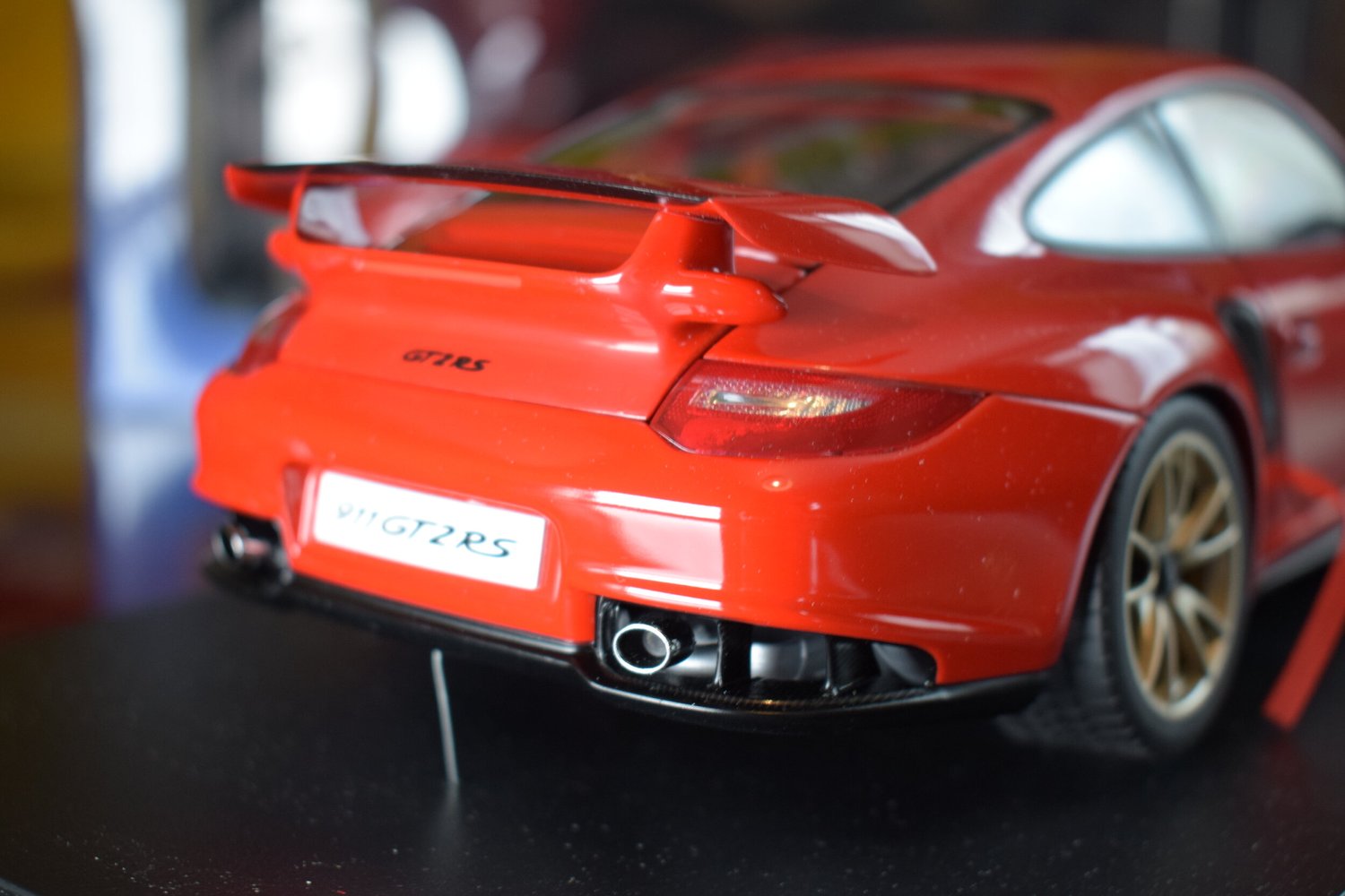 Porsche 911 (997) GT2 RS by Autoart model 1:18 scale — CS-DIECAST