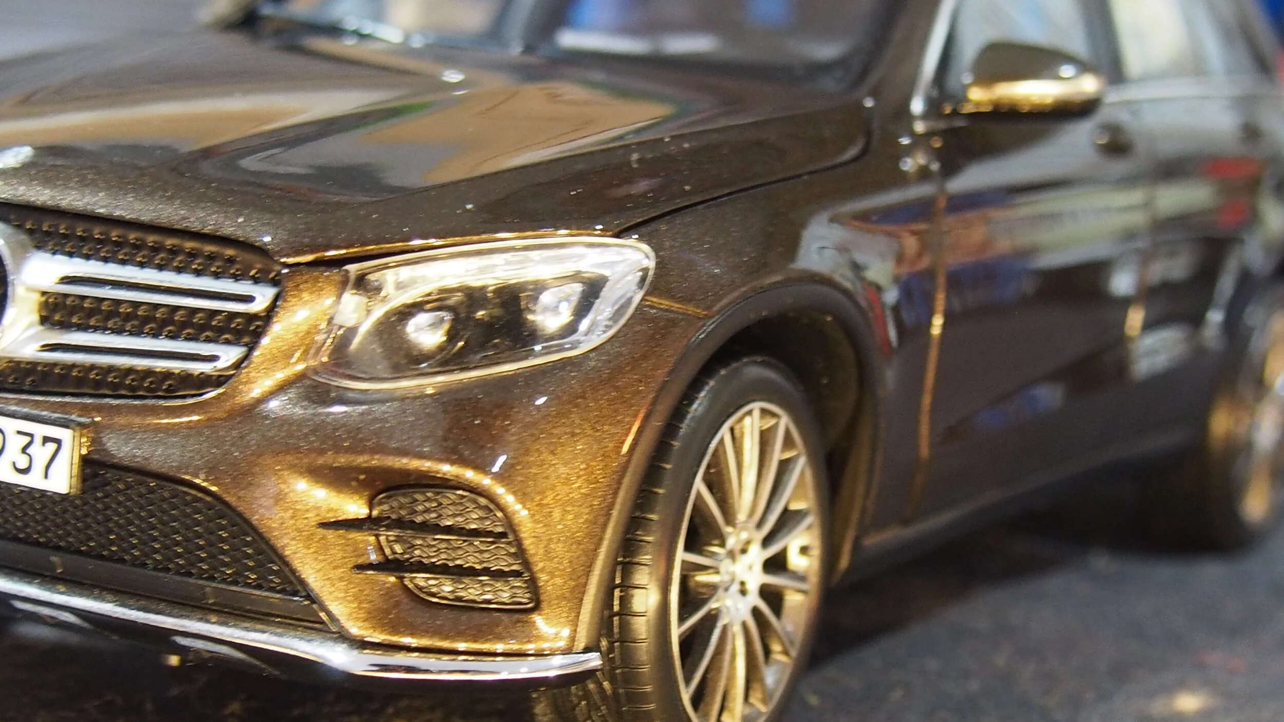 NOREV 1/18 Mercedes GLC 2015 – Miniature Argentée, échelle Collection