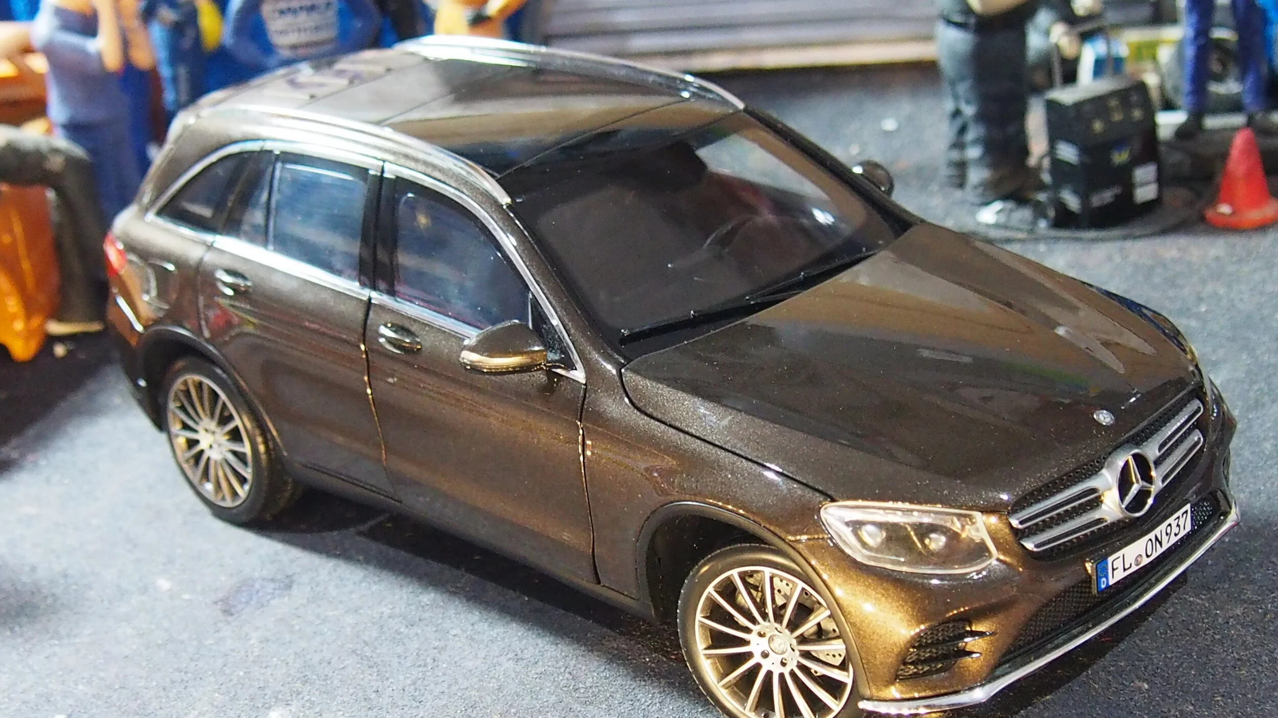 NOREV 1/18 Mercedes GLC 2015 – Miniature Argentée, échelle Collection