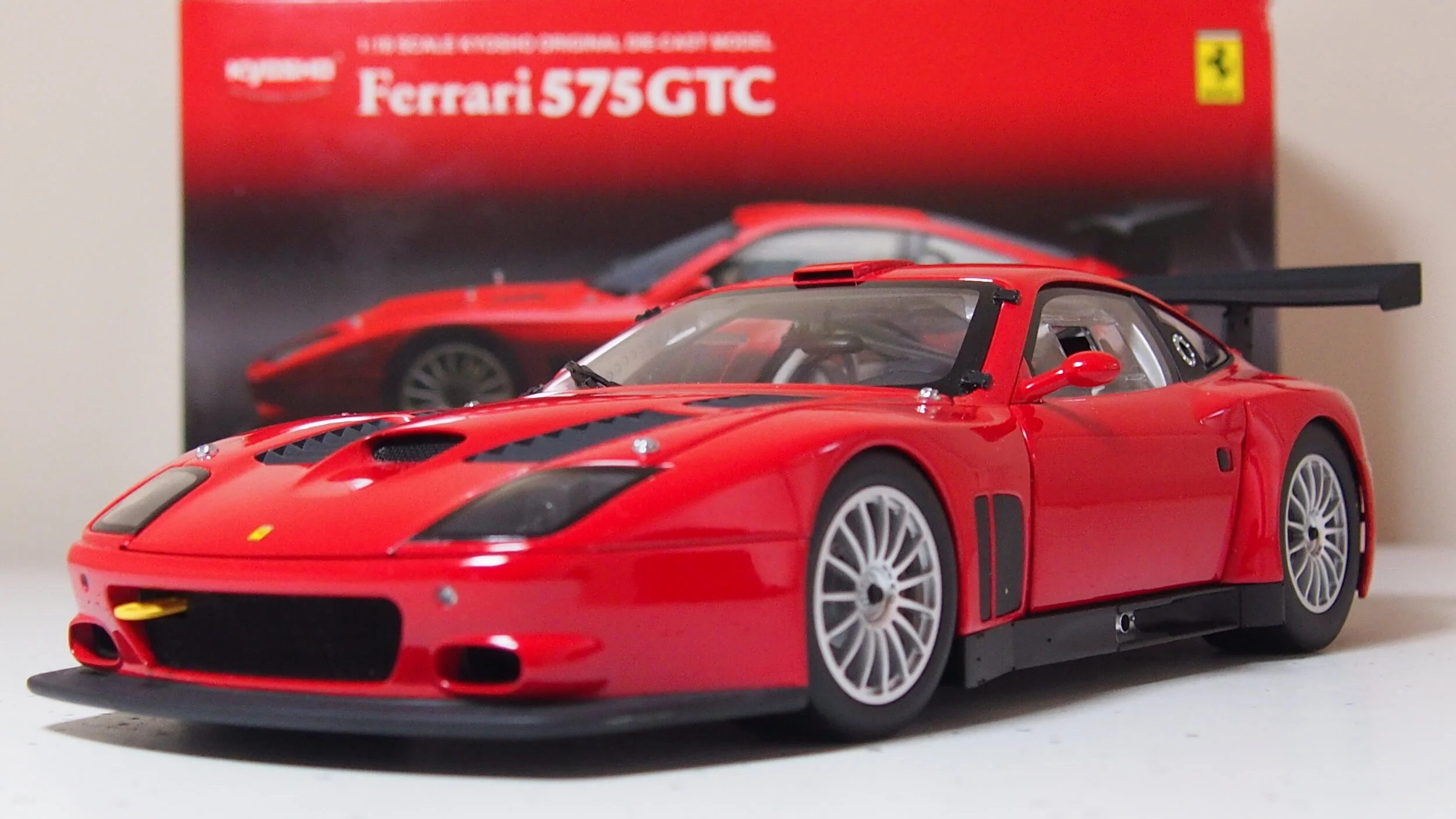 Ferrari 575 GTC by Kyosho — CS-DIECAST-TUNING