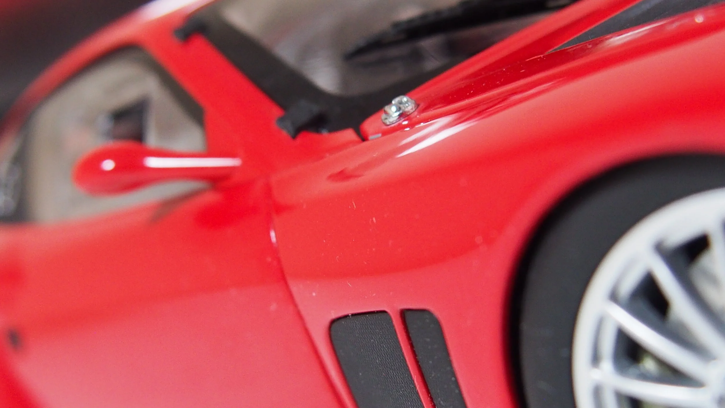 Rare Ferrari 575 GTC evoluzione rouge 1/18 Kyosho + boite