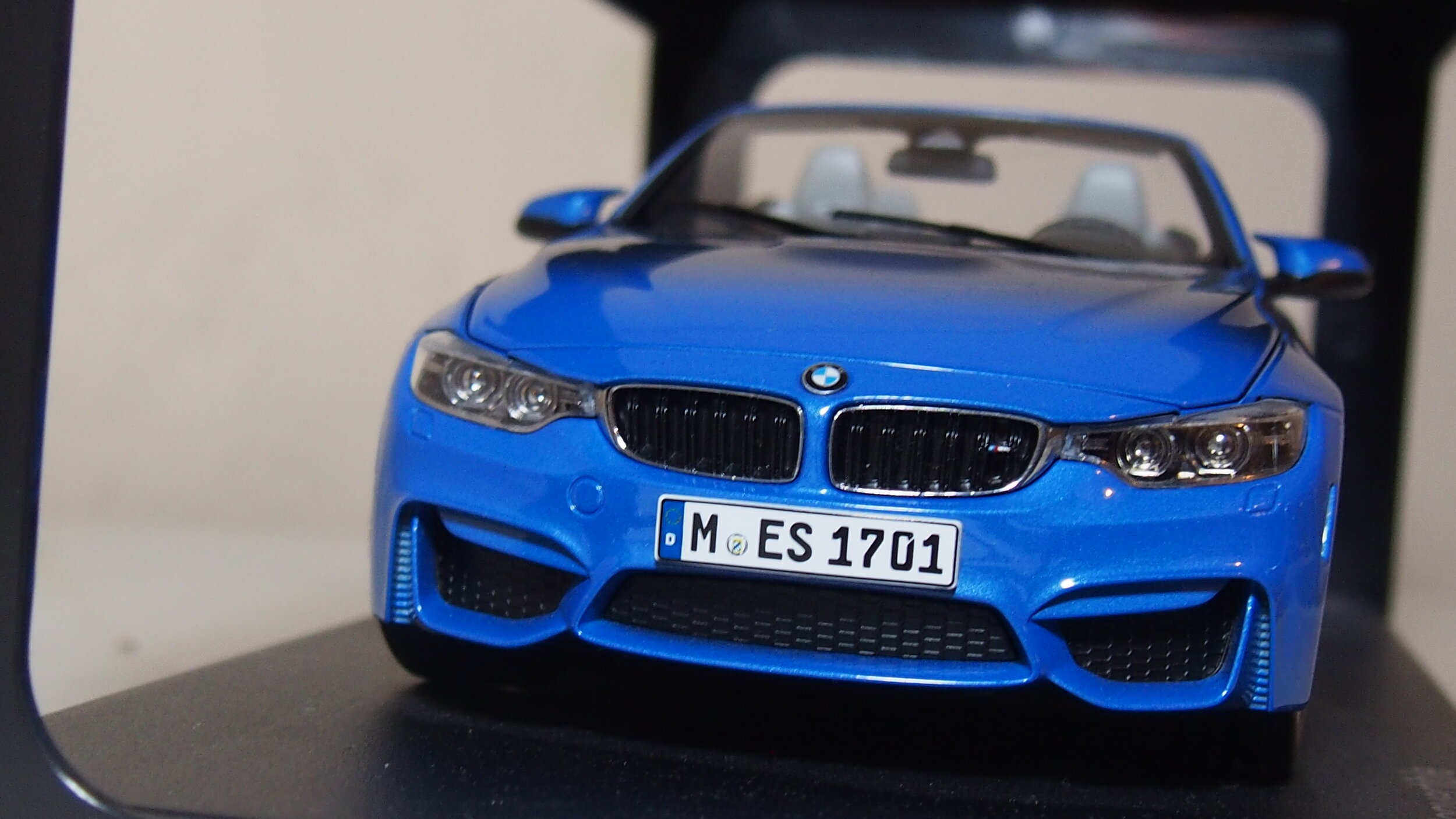 BMW M4 Convertible (f83) By paragon models — CS-DIECAST-TUNING BMW M4 Convertible (f83) By paragon models — CS-DIECAST-TUNING