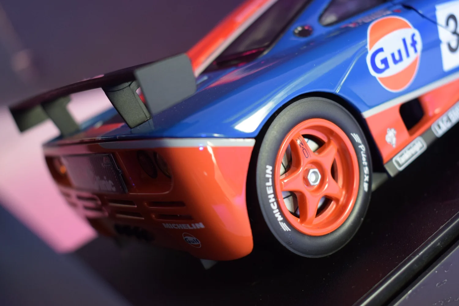 McLaren F1 GTR BMW long tail racing collection by UT models 1:18