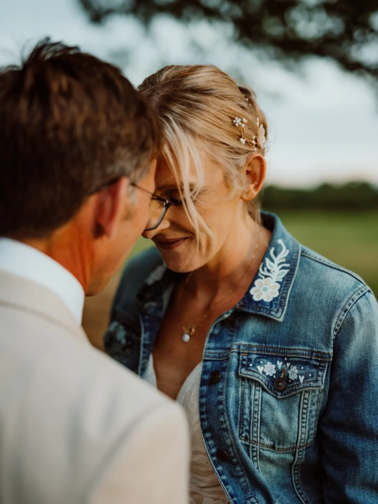 I've been waiting a while to share this sneaky peek. 
Ella and Andy - quite possibly 2 of the most genuine people you could meet. Incredibly kind hearted souls who are just amazing to be around.
Don't believe me? Well, how many couples do you know