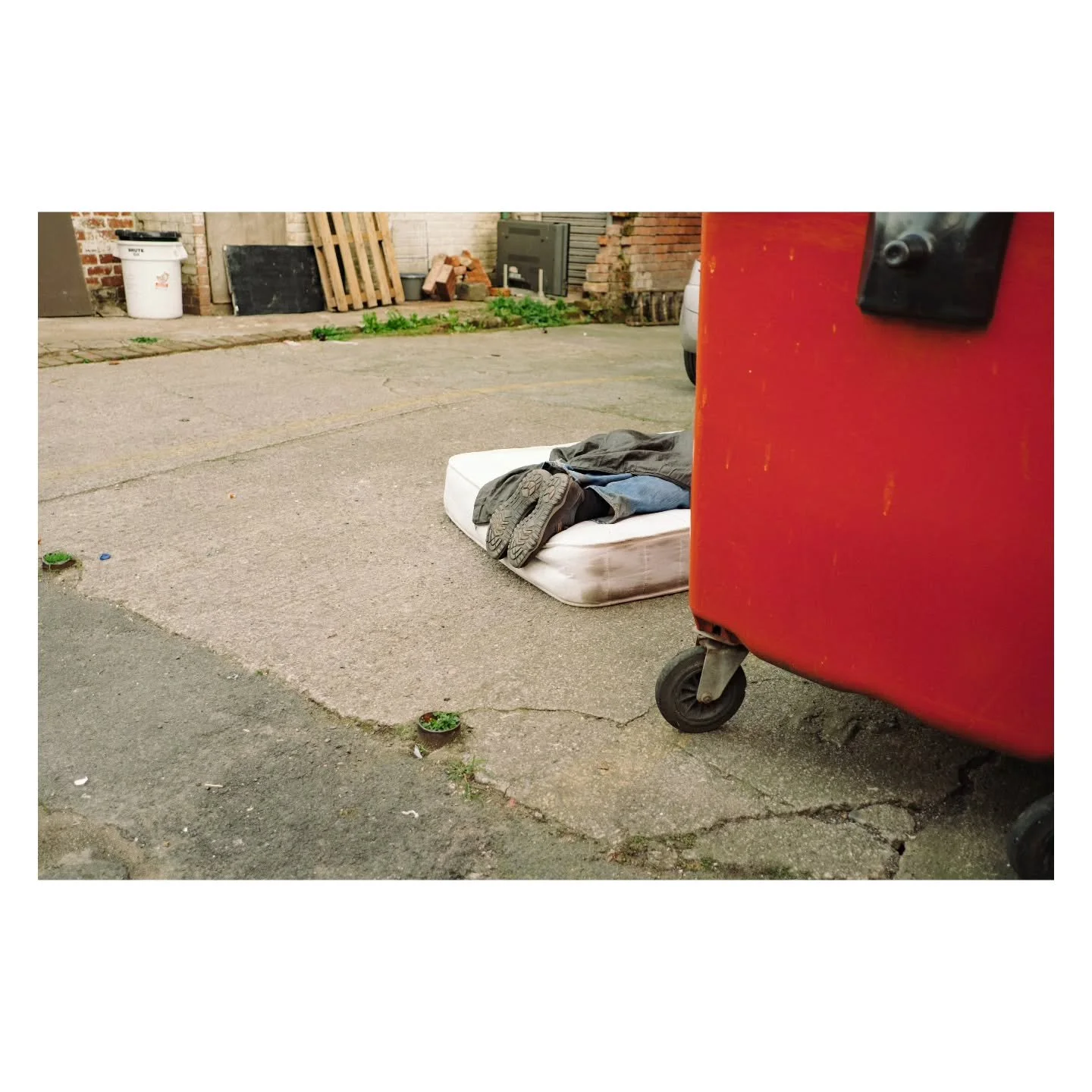 Blackpool...
.
.
.
.
.
.
.
.
.
.
.
. 
. 
.
.
.
#futurebalance #britishseaside #documentingbritain #hurtlamb #woofermagazine
.
.
.
.
.
.
.
.
.
.
.
.
.
I did not notice the passers-by....and they did not notice me...
.
.
.
.
.
.
.
.
.
.
.
.
Street phot