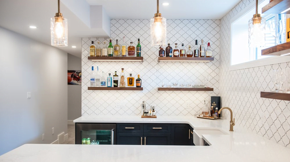 Kitchen Backsplash Selection Guide: Materials, Patterns, and Installation in Edmonton