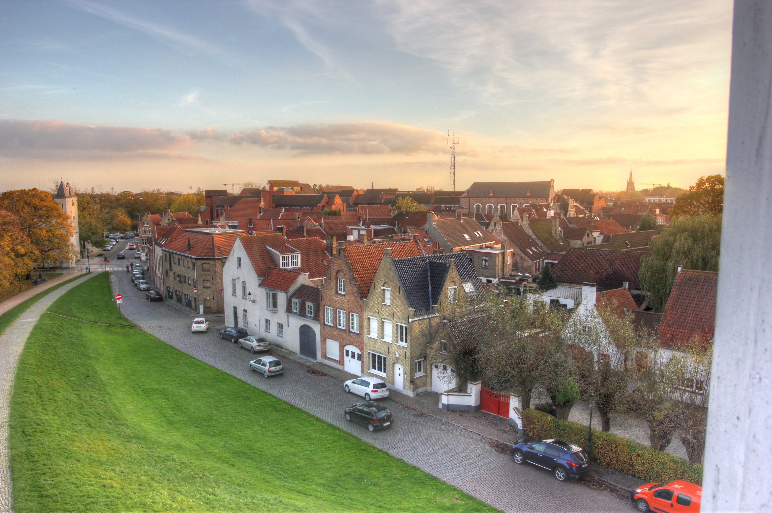 IMG_1827_8_9_tonemapped.jpg