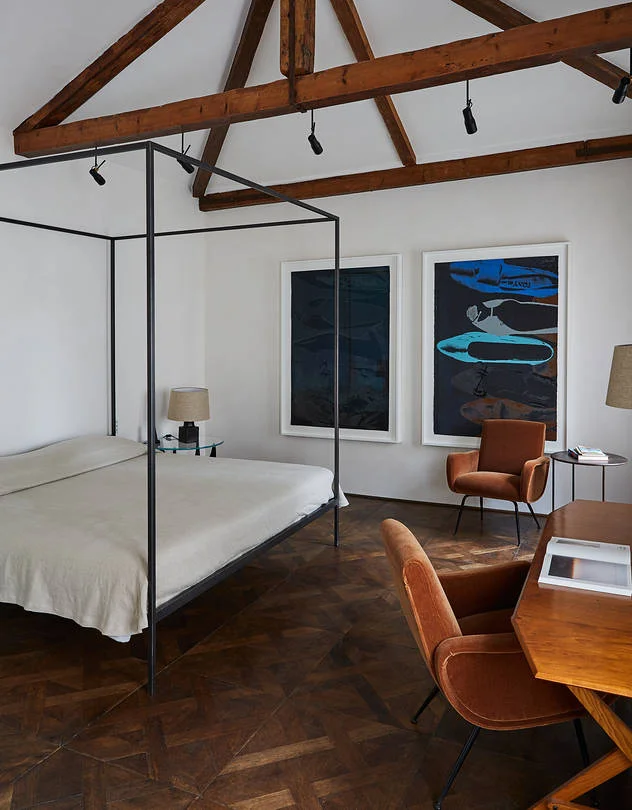 Venice Palazzetto photographed by Matteo Imbriani