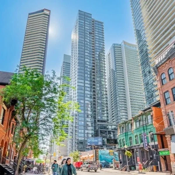 1210-295 Adelaide West