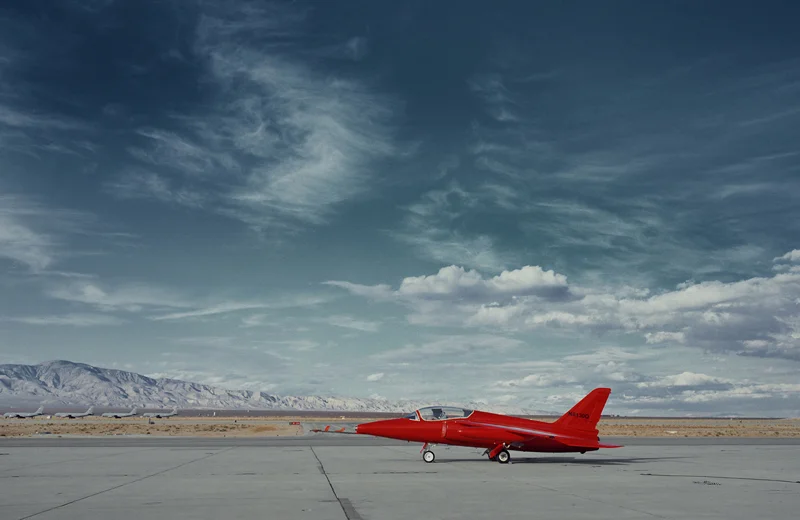 Edition-EKTAlux-Schott-RedJet.jpg