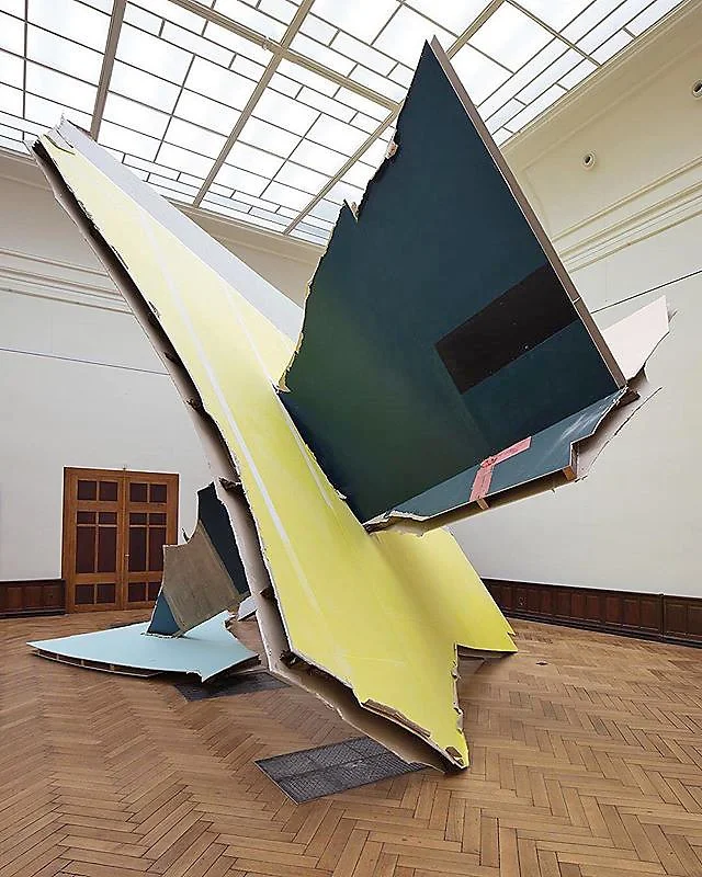 Felix-Schramm-install-C.jpg
