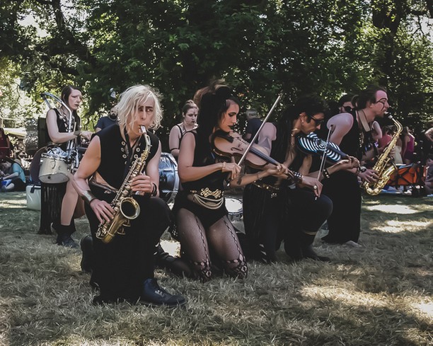 Getting down low for the low down, kneeling before the Pantheon of Nibiru elders as we initiate the @OregonCountryFair audience into the realm of the intergalactic paradigm ⠀⠀⠀⠀⠀⠀⠀⠀⠀
-⠀⠀⠀⠀⠀⠀⠀⠀⠀
Photo by: Tom Emerson Photography ⠀⠀⠀⠀⠀⠀⠀⠀⠀
-⠀⠀⠀⠀⠀⠀⠀⠀⠀
-