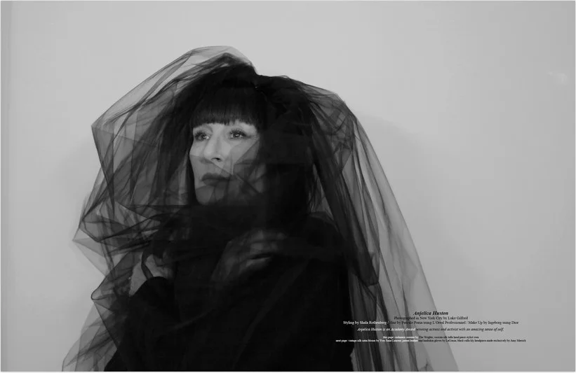 Anjelica-1-web.jpg