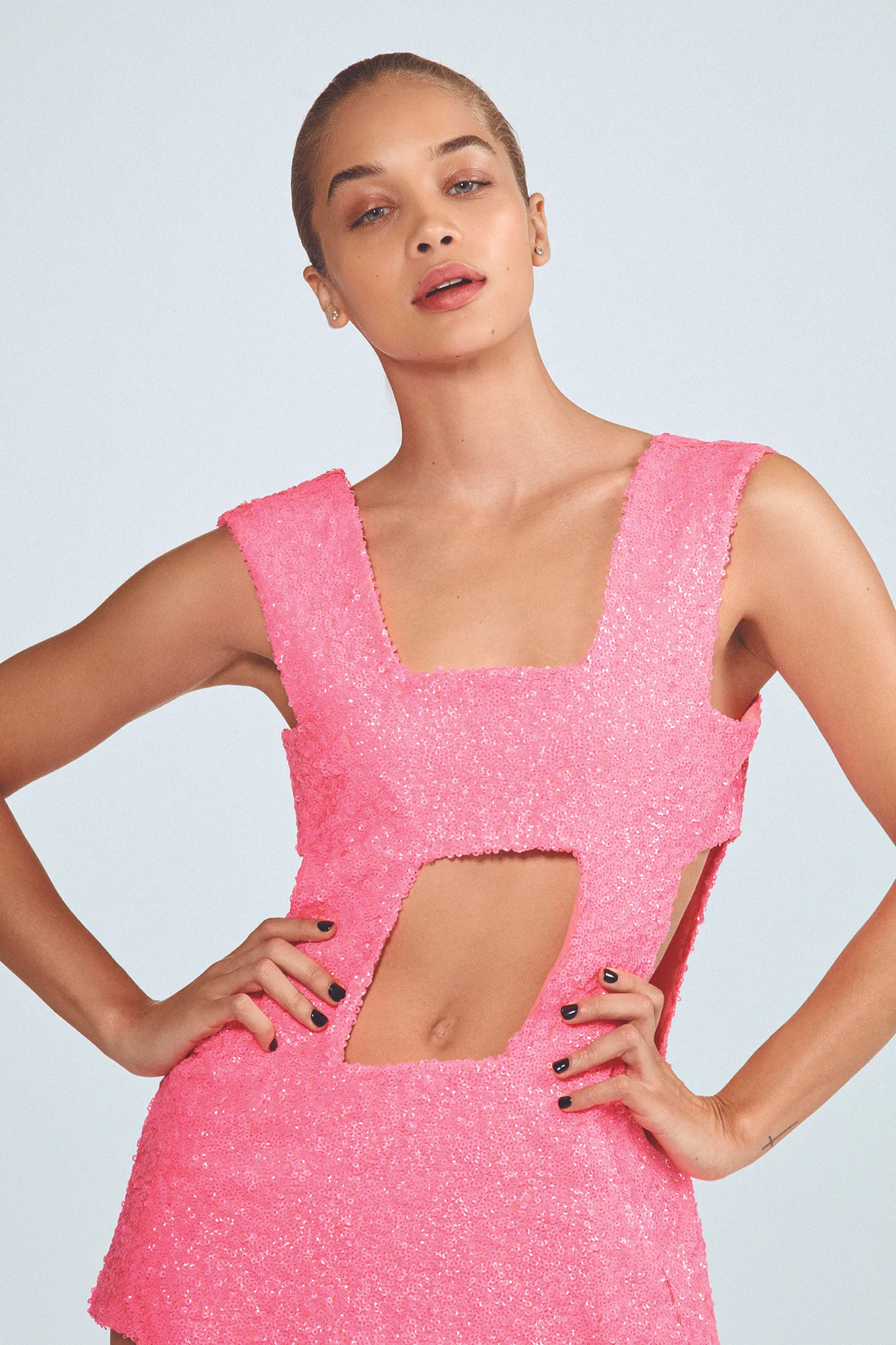 Ingeborg Make Up Artist glowing skin on Jasmine Sanders