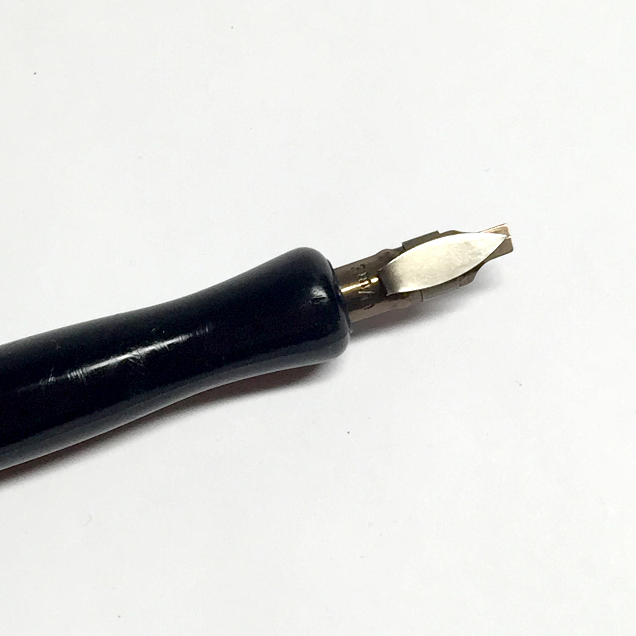 Straight holder