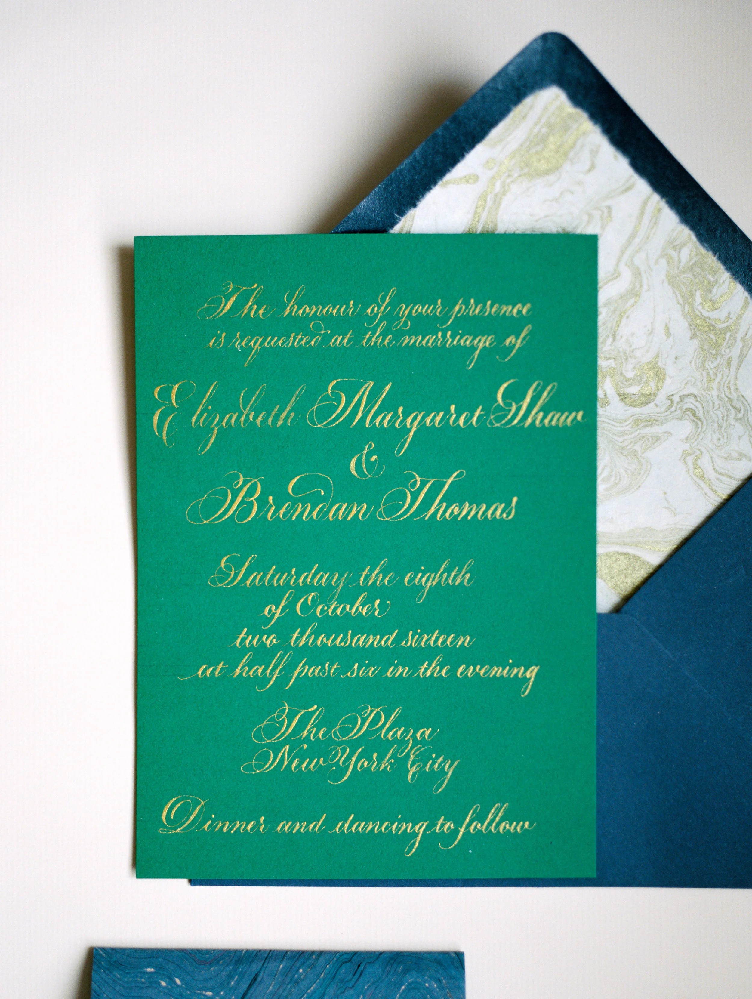 Calligraphy wedding invitations by Chavelli www.chavelli.com | Photography by Jessica Rieke