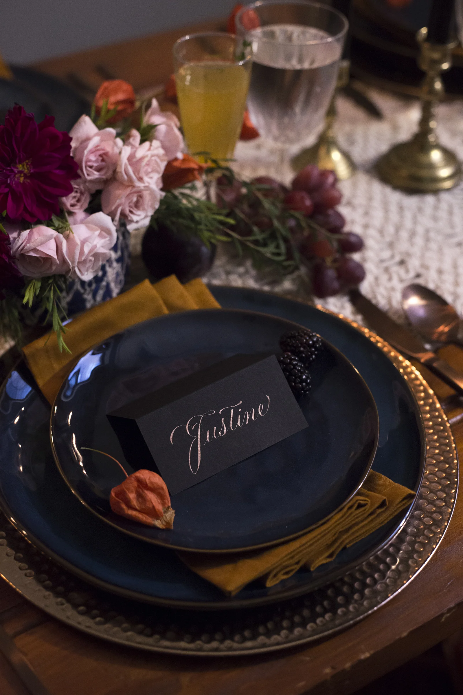 A Friendsgiving shoot // calligraphy by Chavelli www.chavelli.com // photography by www.rjimagery.com // styling by https://www.togethereventplanning.com/