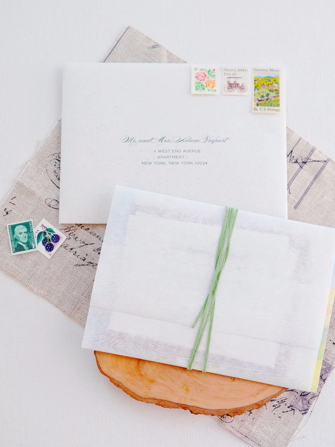 Nature influenced invitation suite for an outdoor Aspen wedding // www.chavelli.com