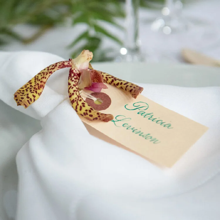 Event Place Card Tag in Green Calligraphy