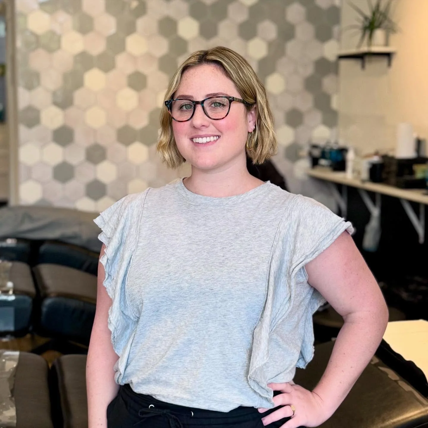 Meet Meaghan! Front desk extraordinaire ✨ Meaghan is a Brow Chic client turned employee 🤭 so she knows just how special our clients truly are! Her bright smile, warm heart and calm demeanor make her a perfect addition to our already amazing team.
He