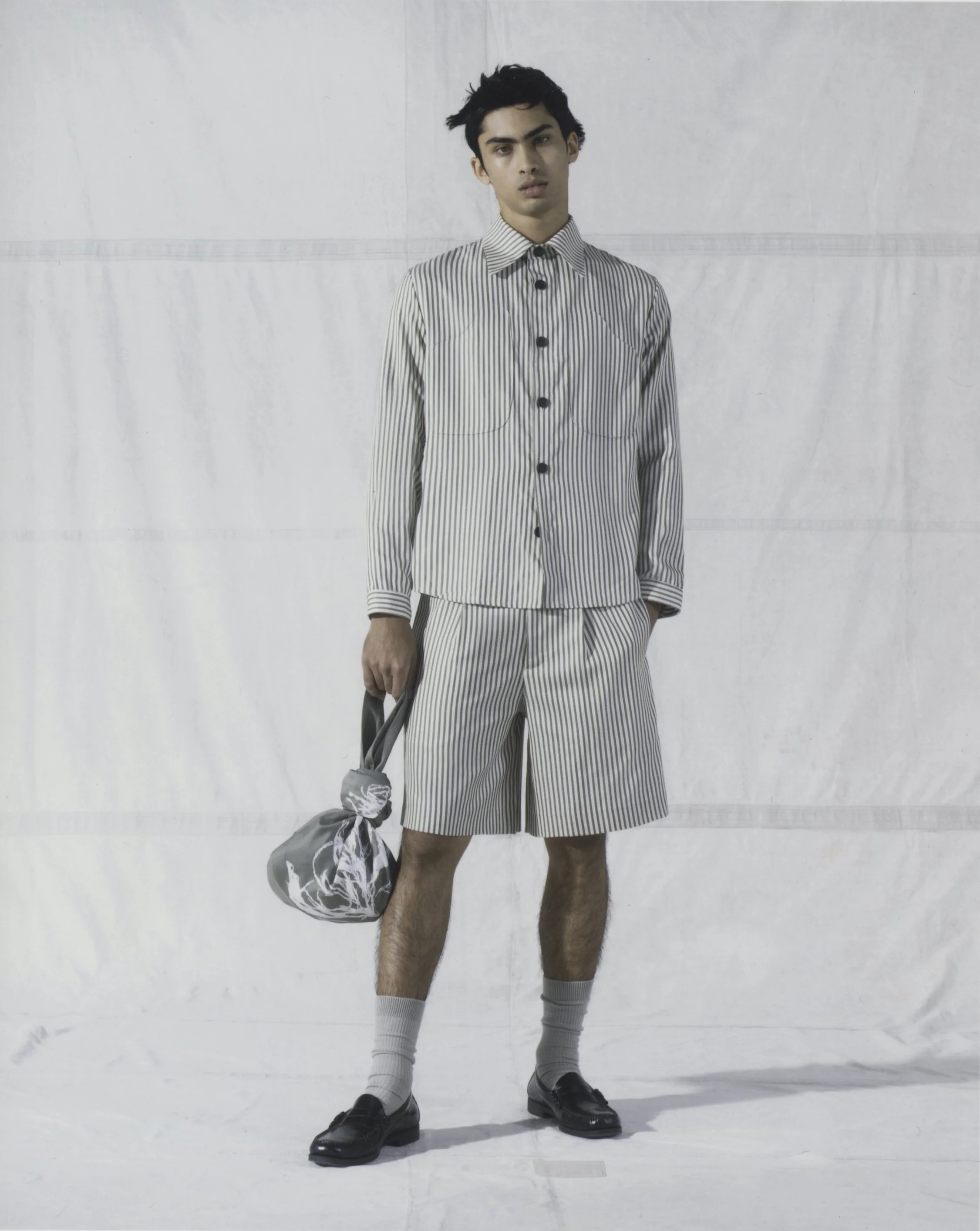CB_SS23_stripes_overshirt_ front.jpg
