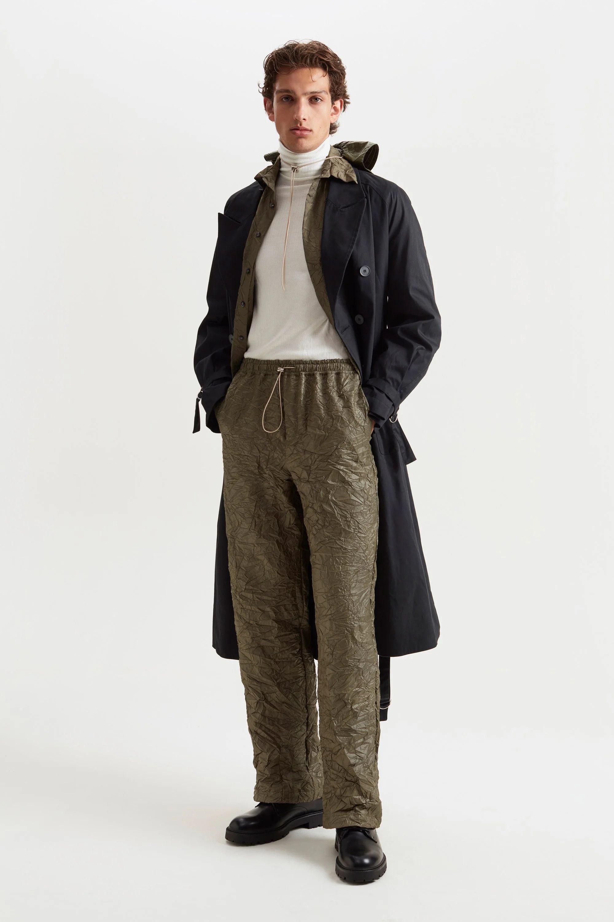 CARLOTA_BARRERA_FW23_CRINCKLED_TROUSERS_ 2.jpg
