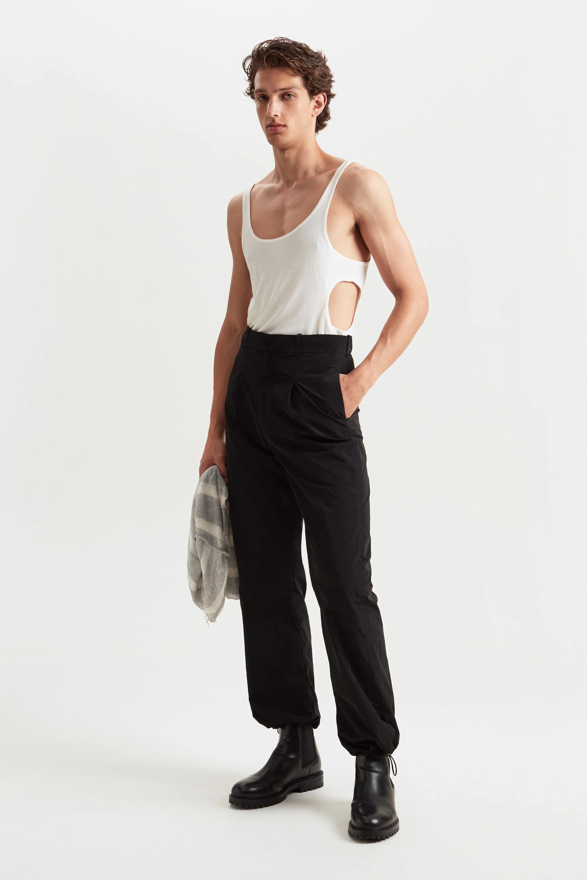 CARLOTA_BARRERA_FW23_BlackTechnicalTrousers_1.jpg