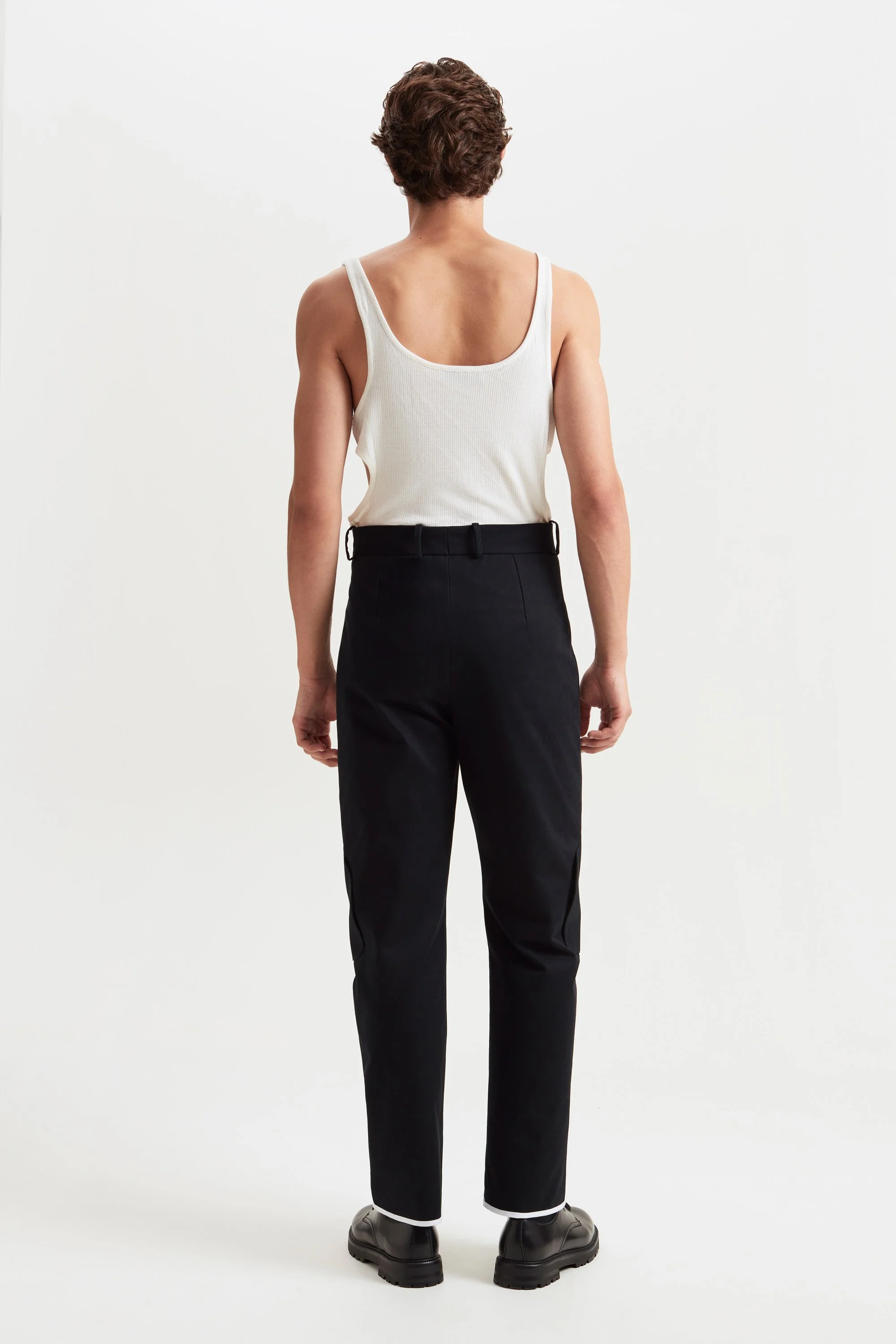 CARLOTA_BARRERA_FW23_Cargo_Trousers_2.jpg