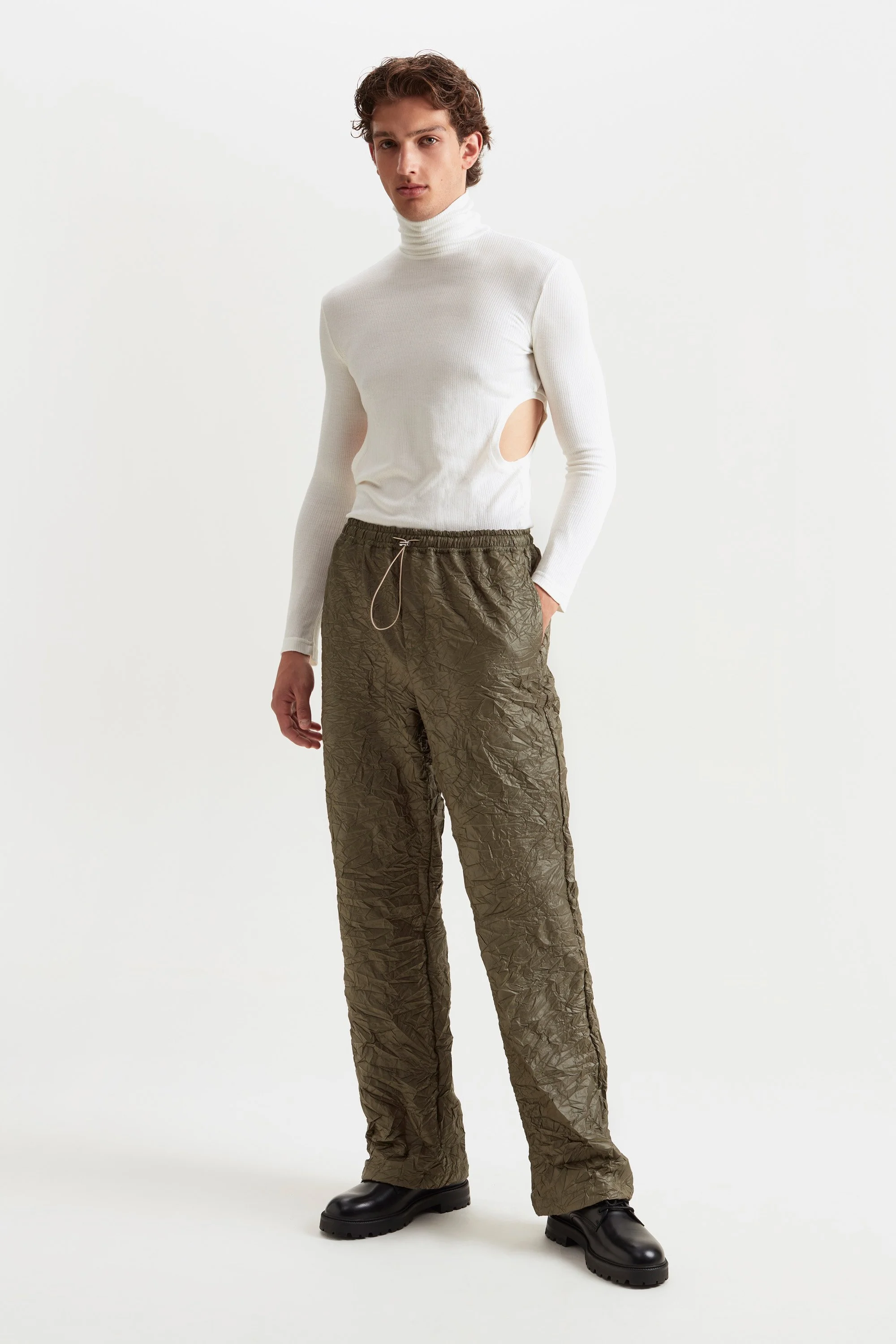 CARLOTA_BARRERA_FW23_CRINCKLED_TROUSERS_ 1.jpg