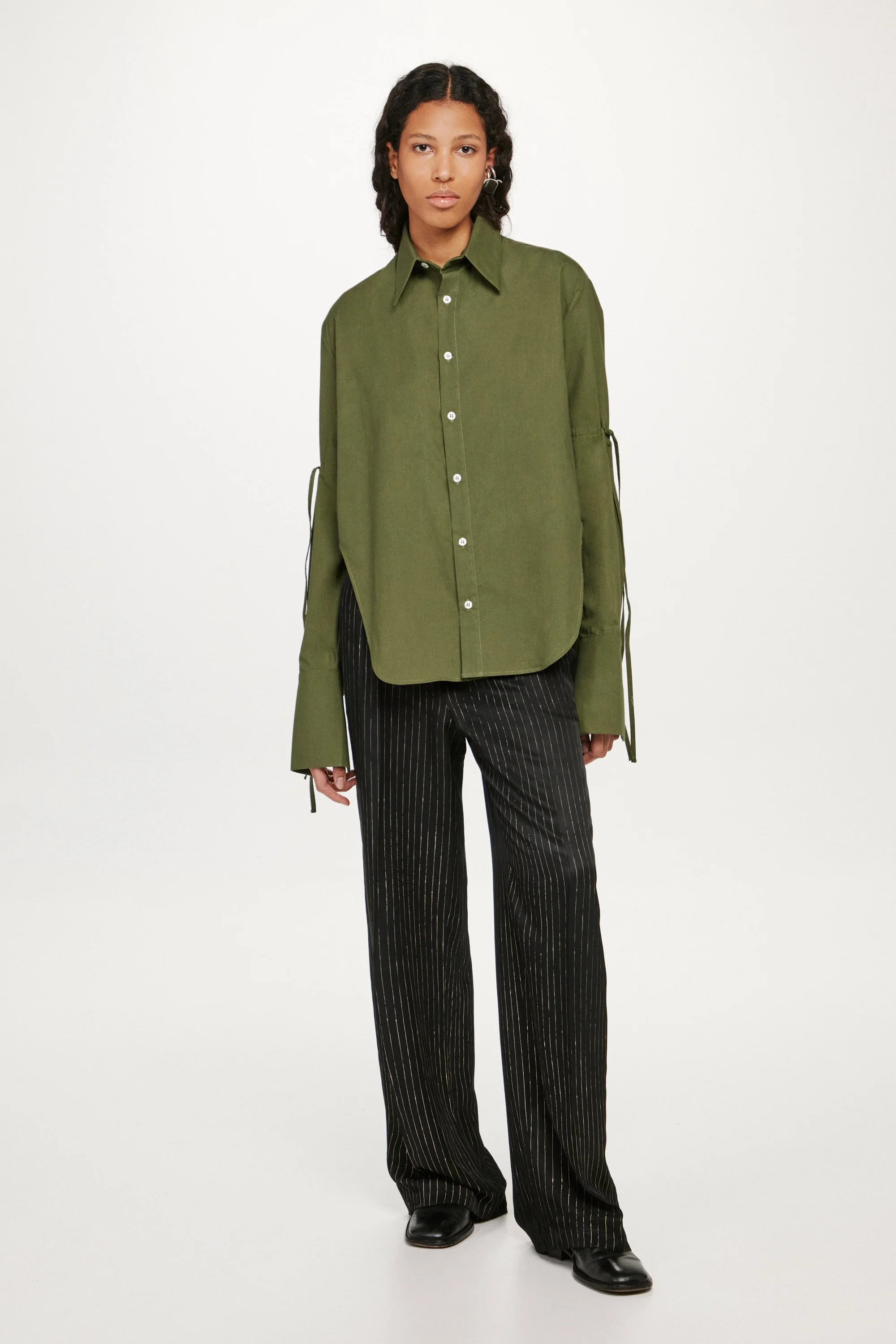 CARLOTA_BARRERA_CC_GREEN_DRAWSTRING_SHIRT_01.jpg