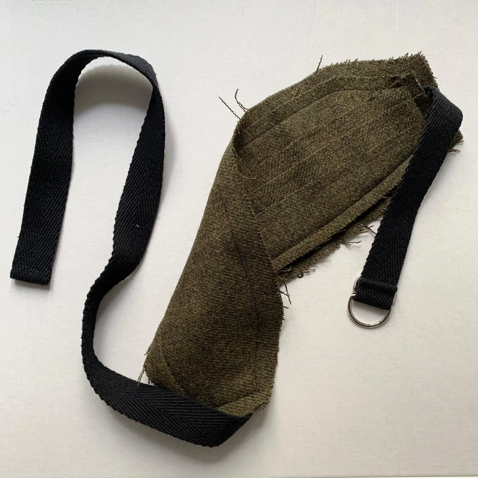 CUMMERBUND WOOL CARLOTA BARRERA.jpeg