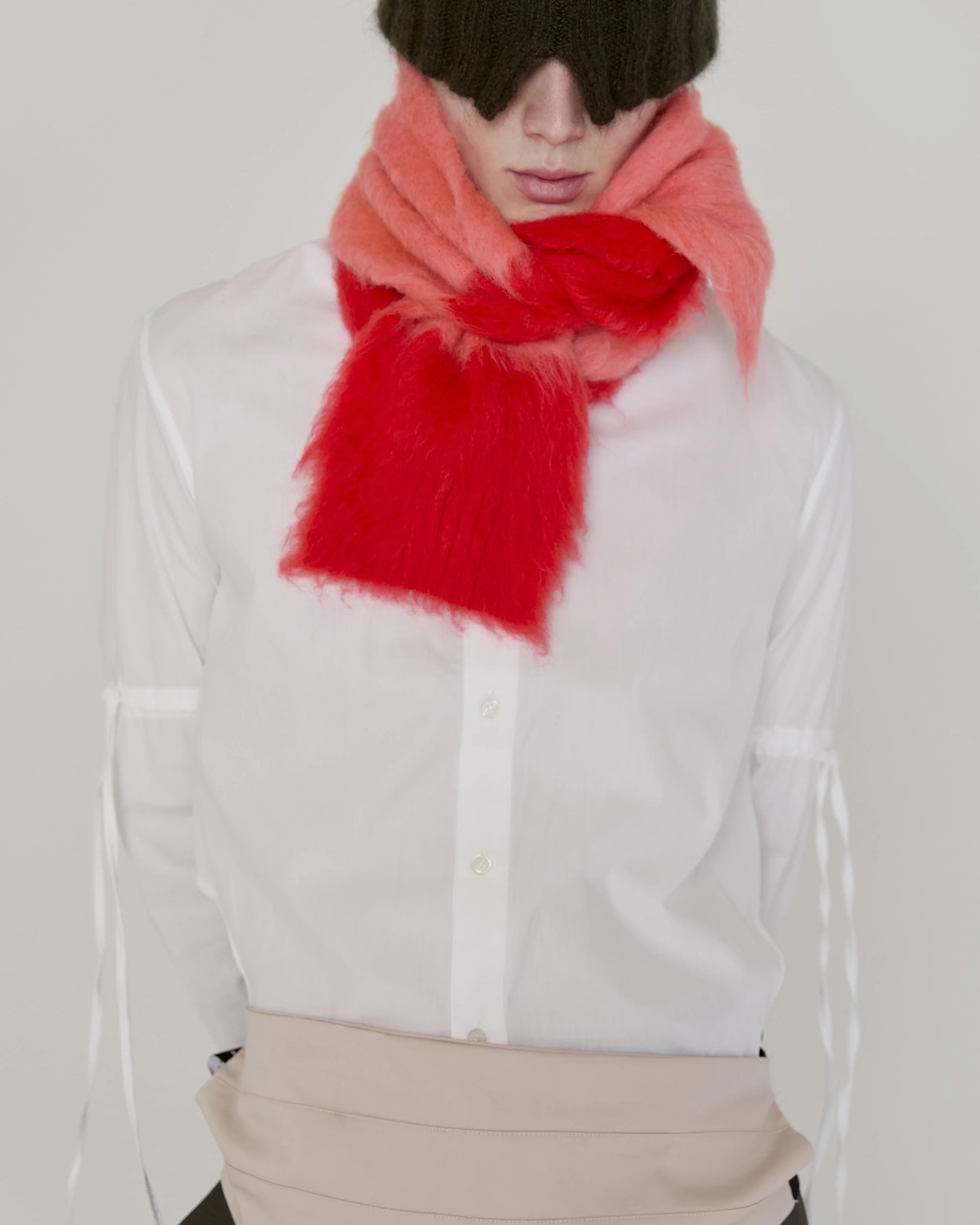 SHIRT WITH DRAWSTRING SLEEVE