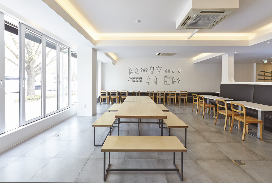 국제갤러리 Cafe 공식 전경 1_resize.jpg