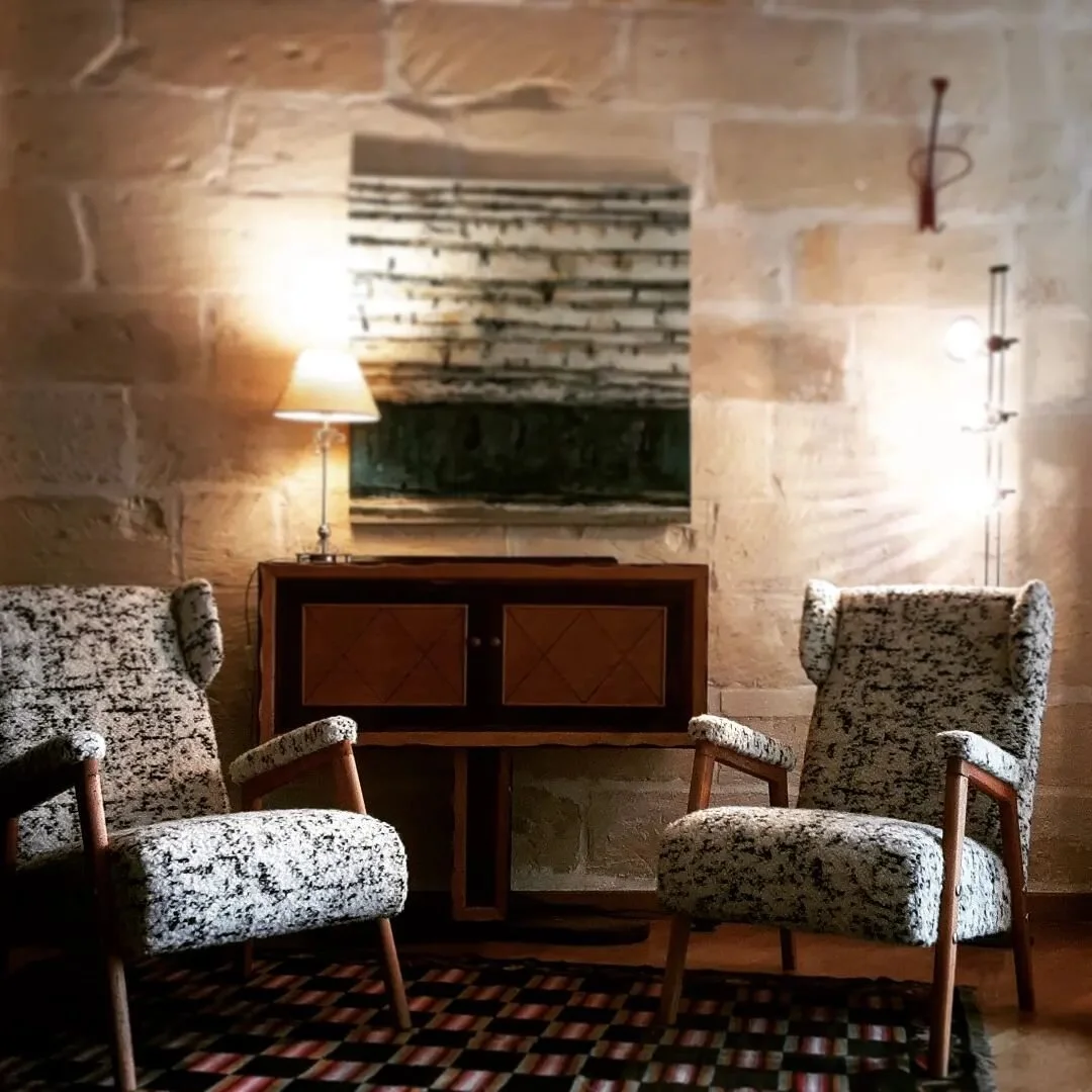 In expo nel nostro Showroom di Lecce.
#Vintage #interiordesign #poltrone #armchair #originale #design #puglia