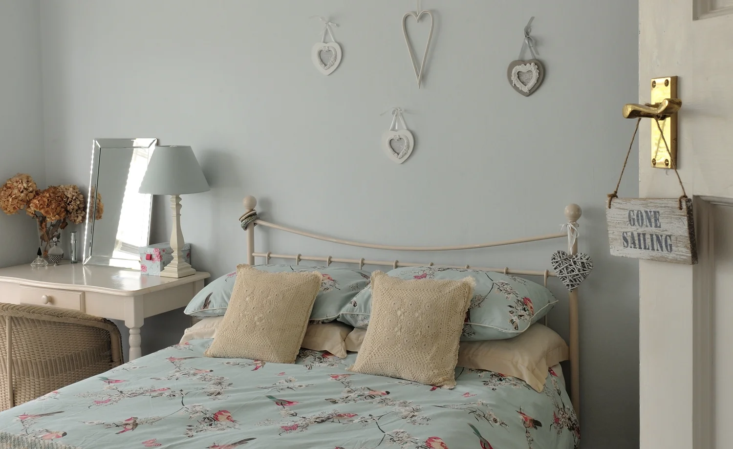 Tighes Bedroom, Swansea.