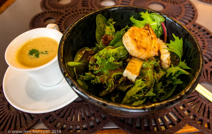 1/13 sec, 12mm, f/4.0, ISO800. Warm Prawn and Squid Salad with Cauliflower soup.
