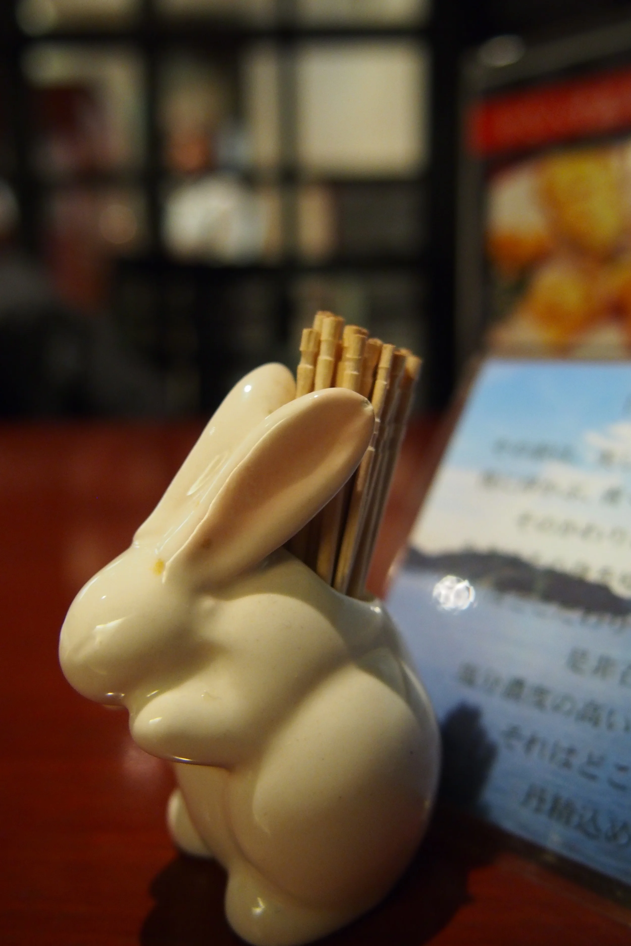 Just thought that this toothpick holder was adorable~~~