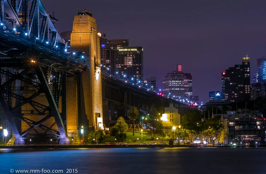 25sec, 62mm, f/11, ISO100.
