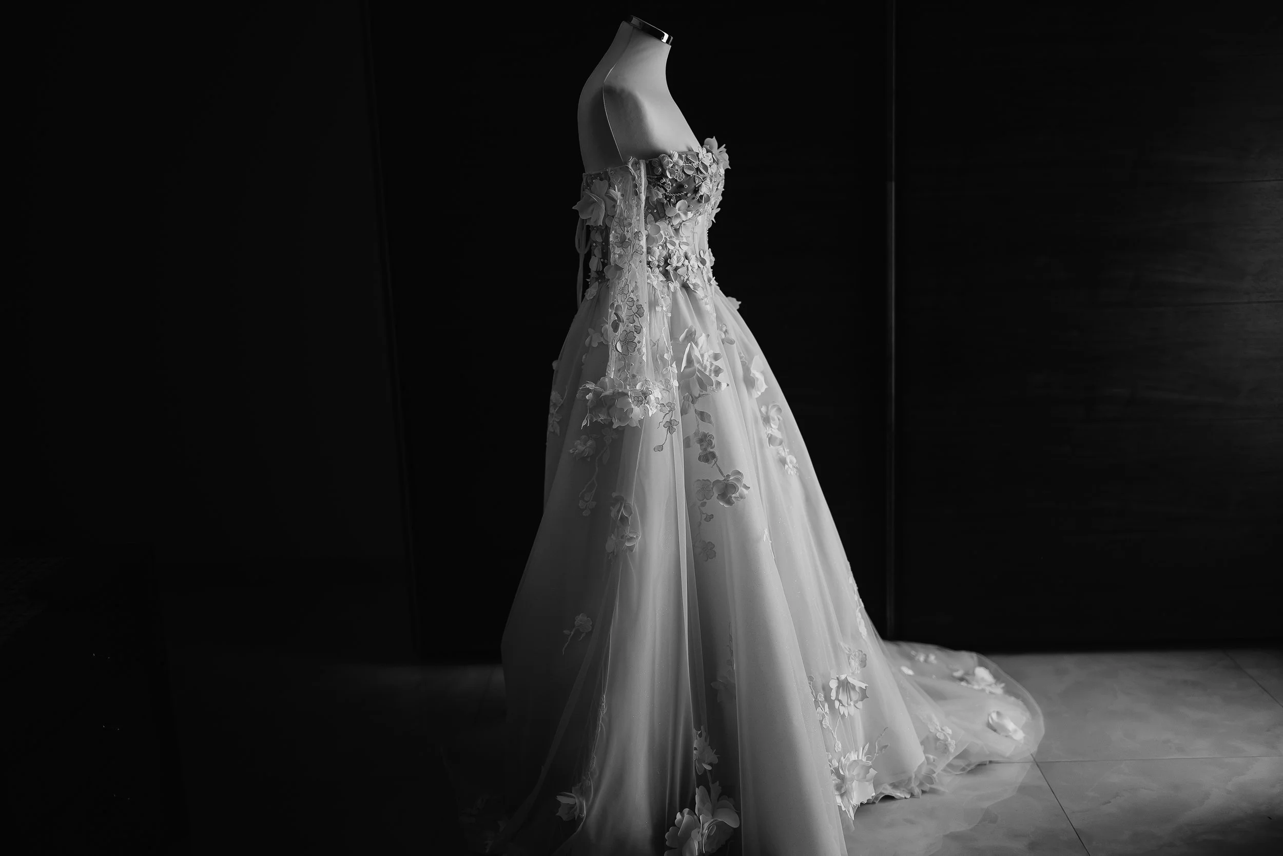 Audrey & Kerstin's Wedding at the Saluting Battery, Valletta_0011.jpg