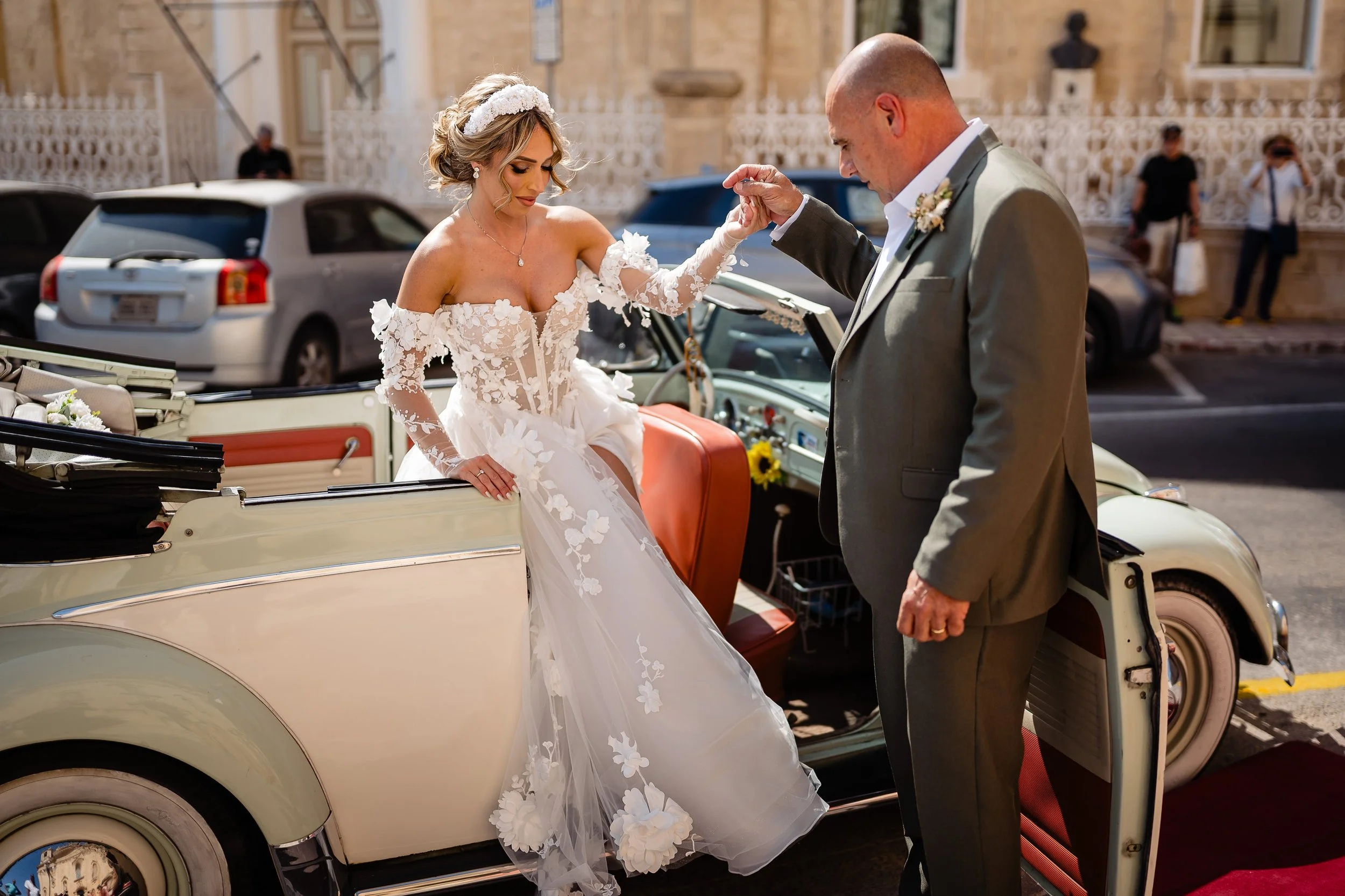Audrey & Kerstin's Wedding at the Saluting Battery, Valletta_0027.jpg