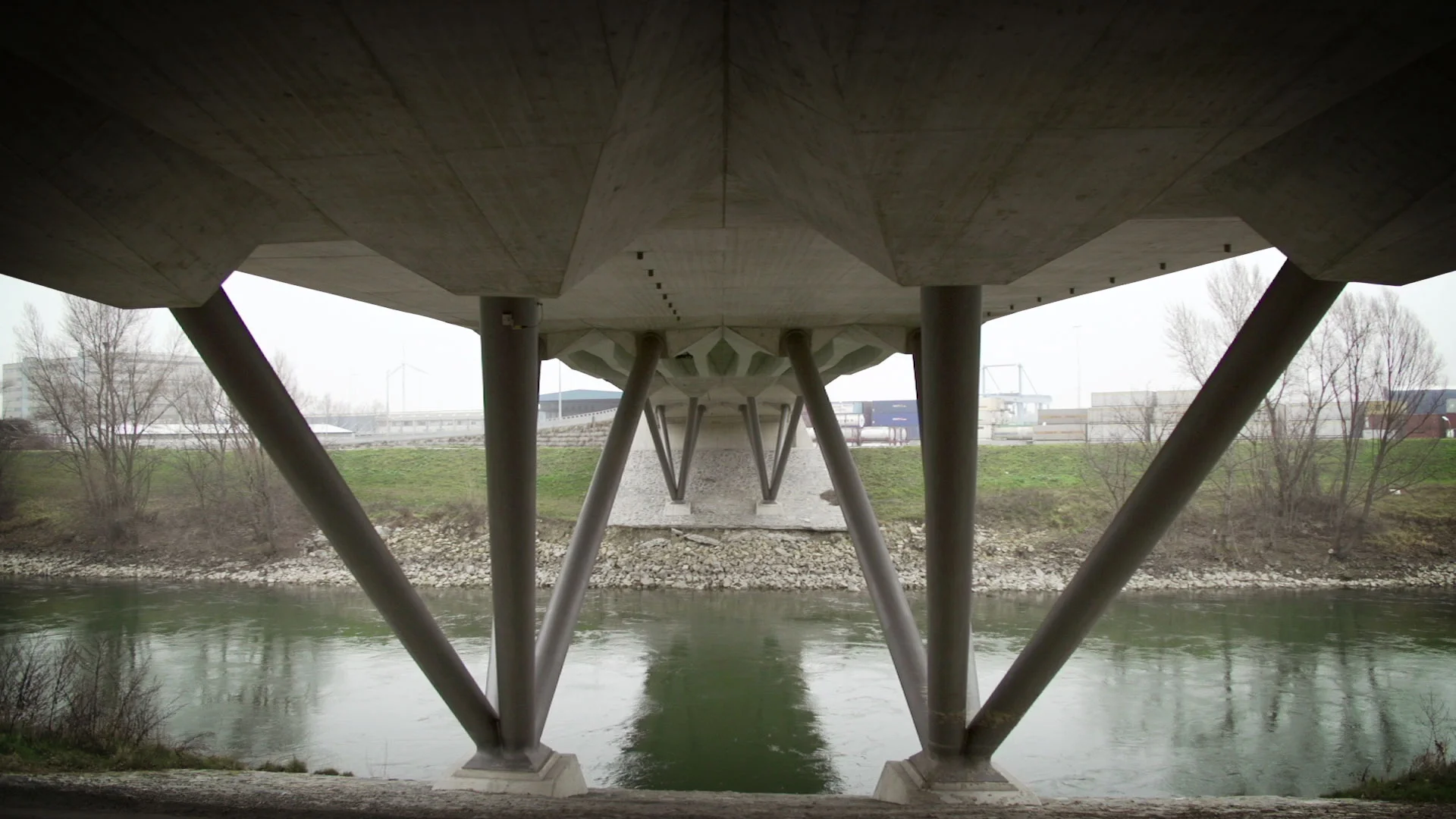 STILLE_STADT_Still1.jpg