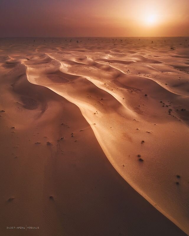 SANDWAVES. Wishing you all a very happy and blessed Eid! Hope you all are staying safe while we celebrate this special Eid from our homes. 🥳

To learn how I created this image, visit my website linked in my bio @baberafzal. You&rsquo;ll also get to 
