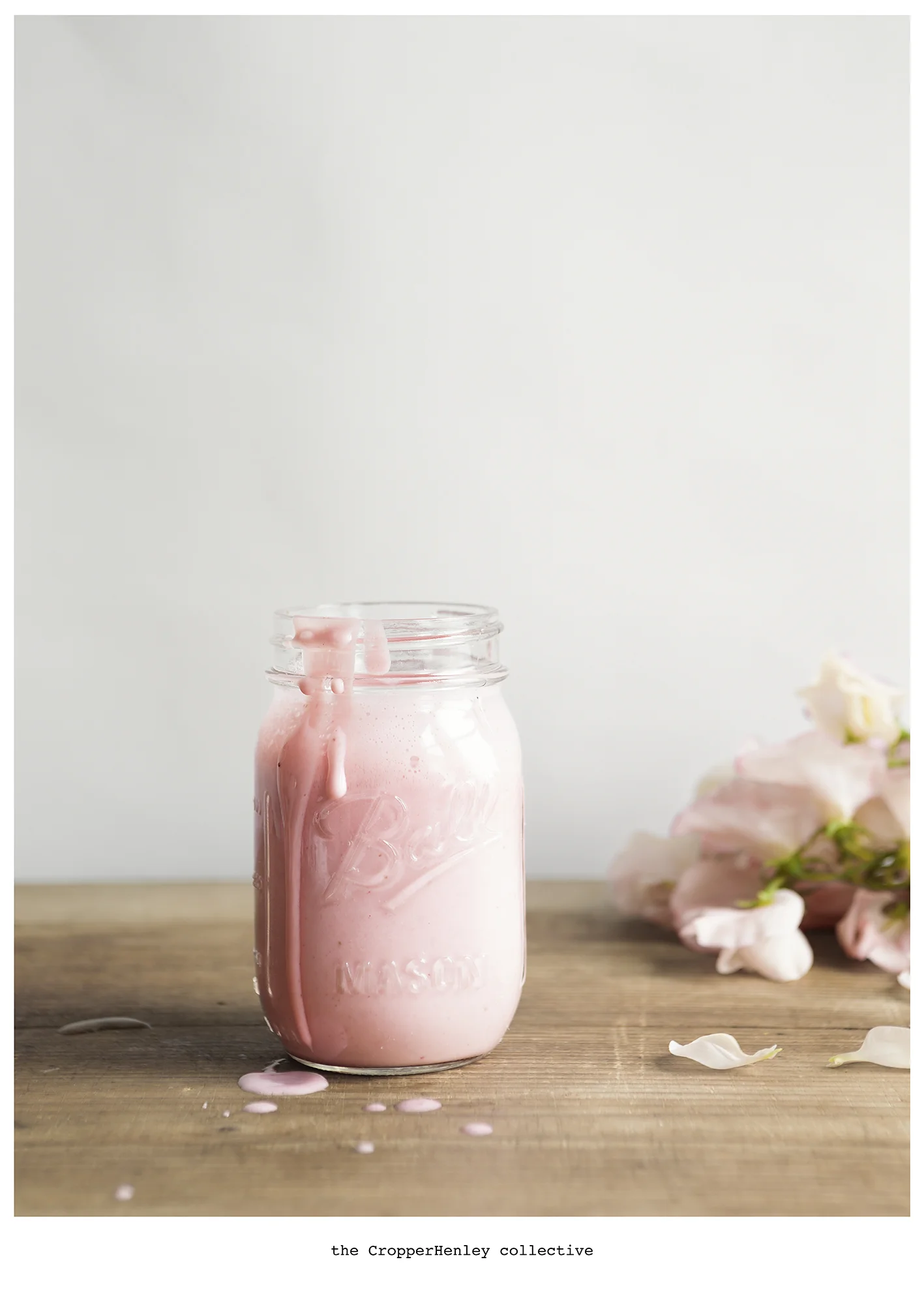 strawberry smoothie, 50x70 cm for price email malin@cropper.se