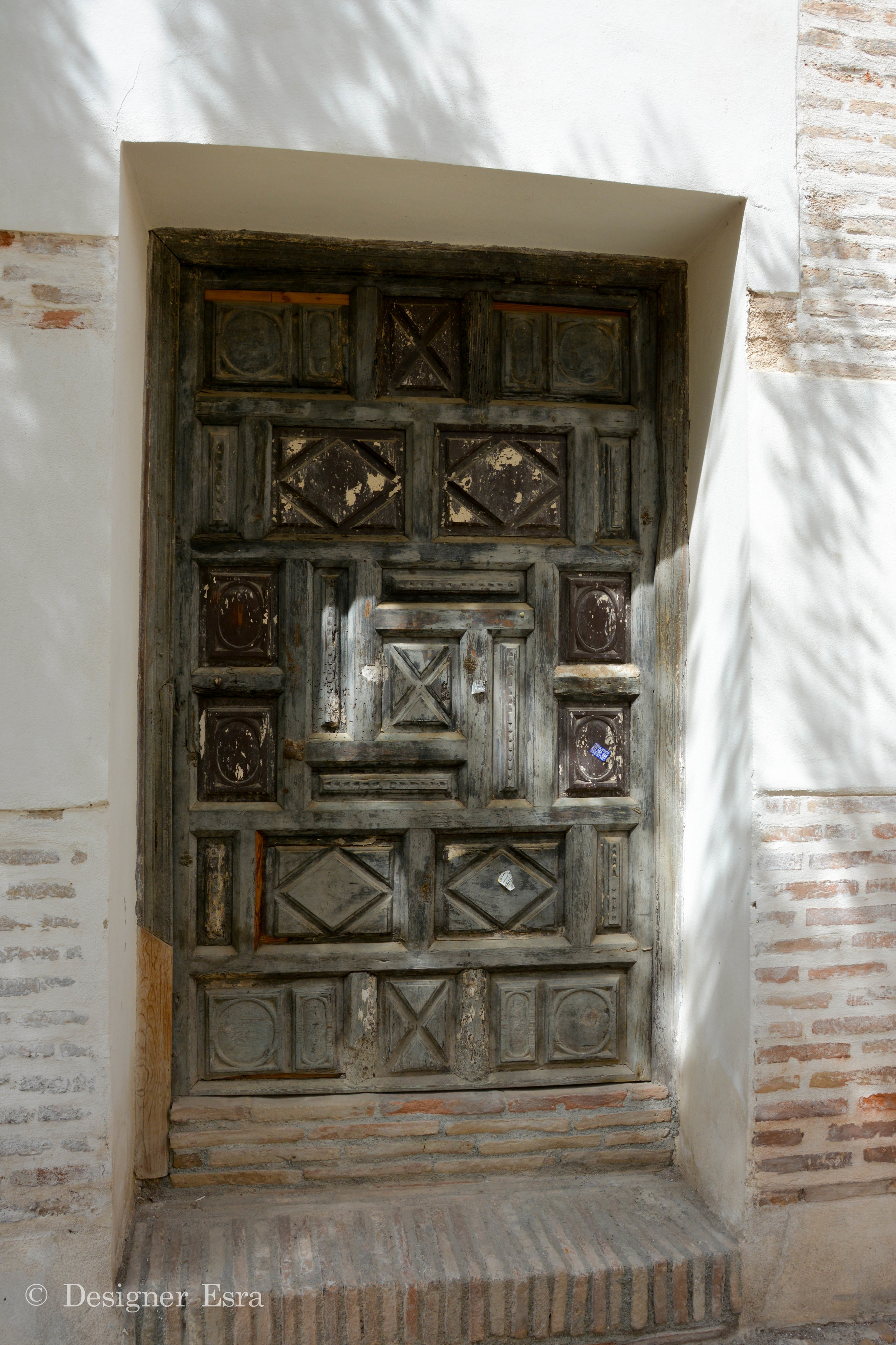 Beautiful Doors in Granada 