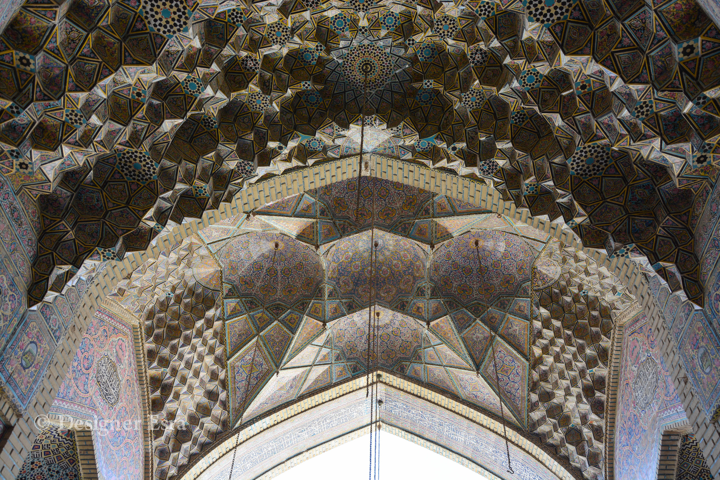 Architecture of Nasir Almulk Mosque ( Pink Mosque)