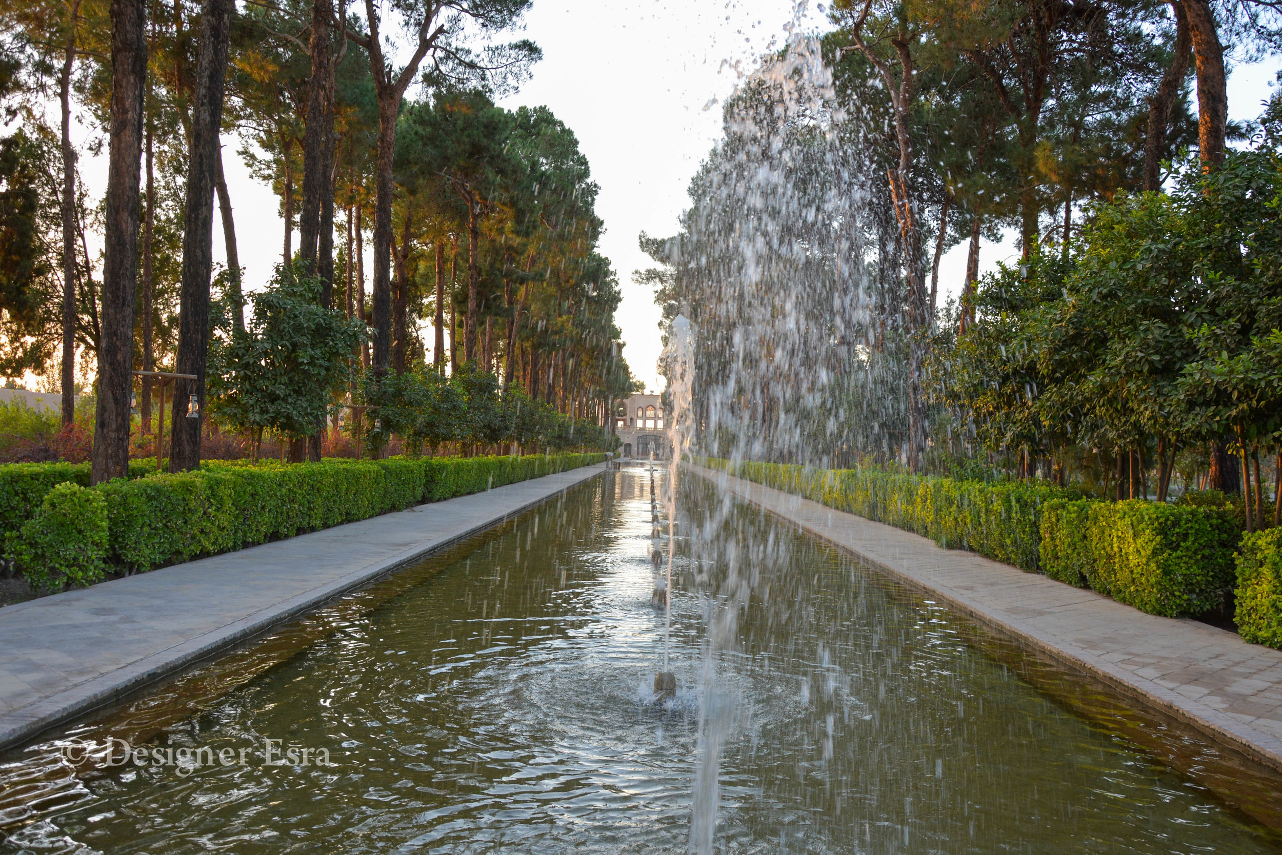 Bagh-I Dawlatabad, Fountain in the Yazd Garden