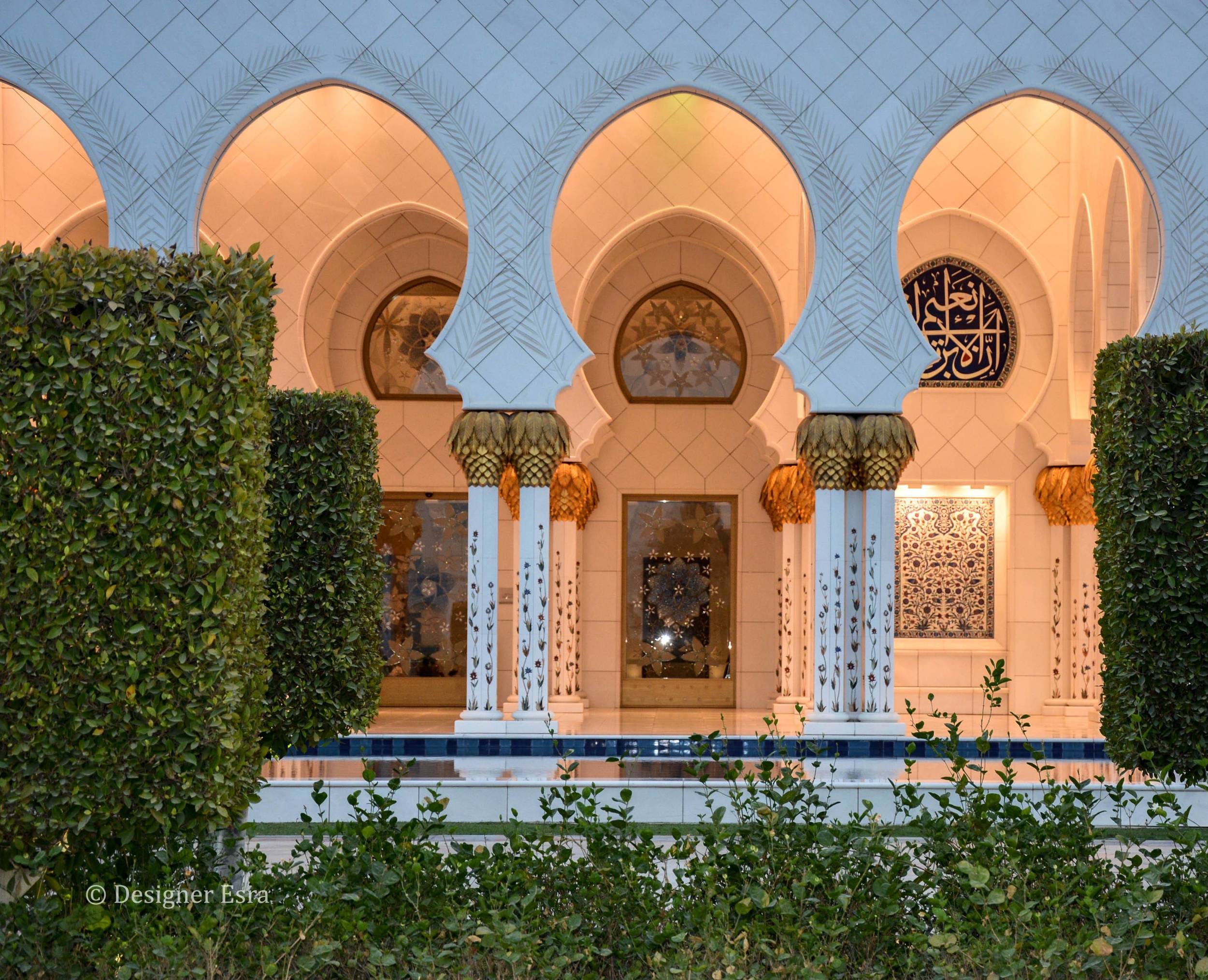 Nature and Architecture in Sheikh Zayed Grand Mosque 