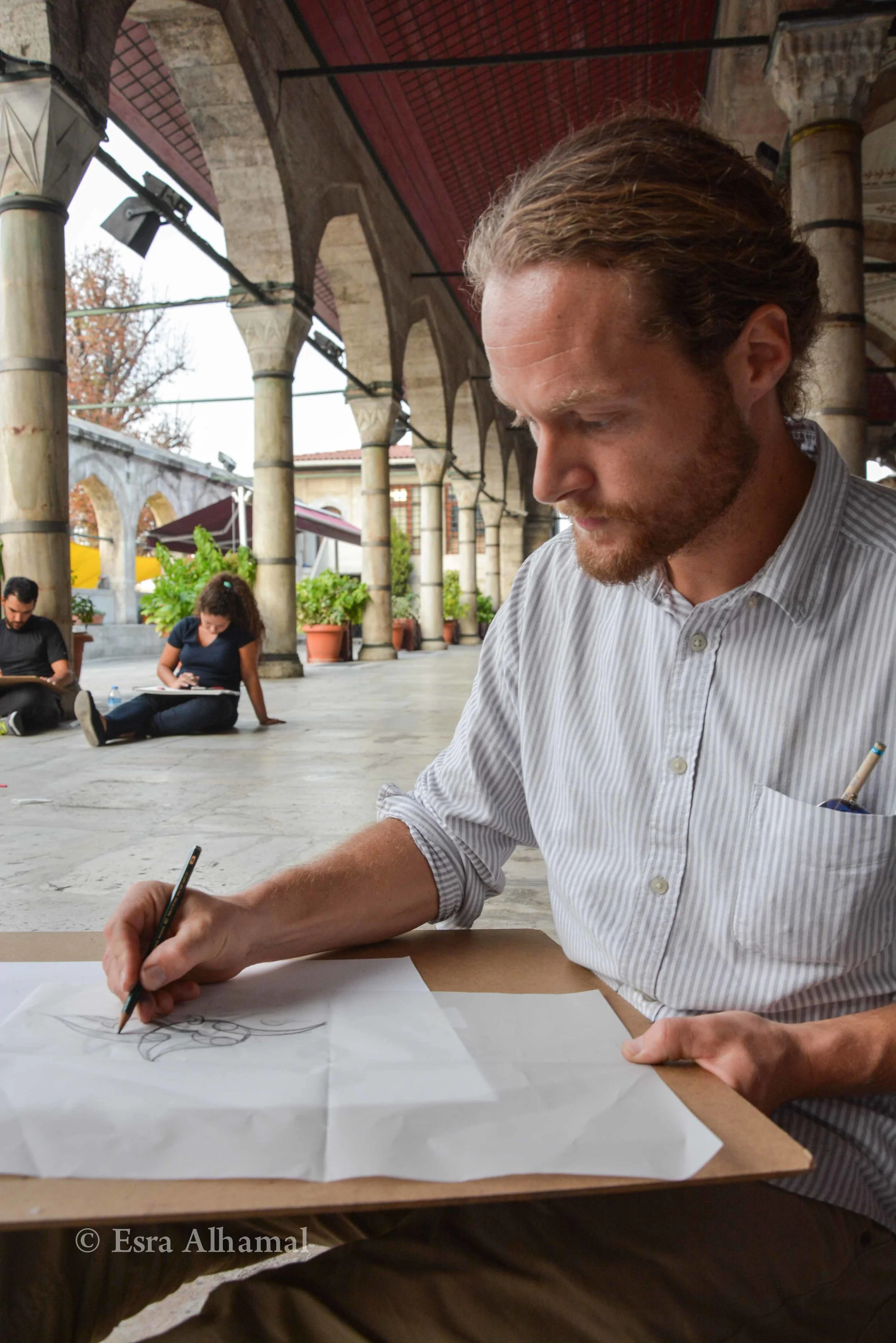 Adam Williamson teaching a biomorphic pattern
