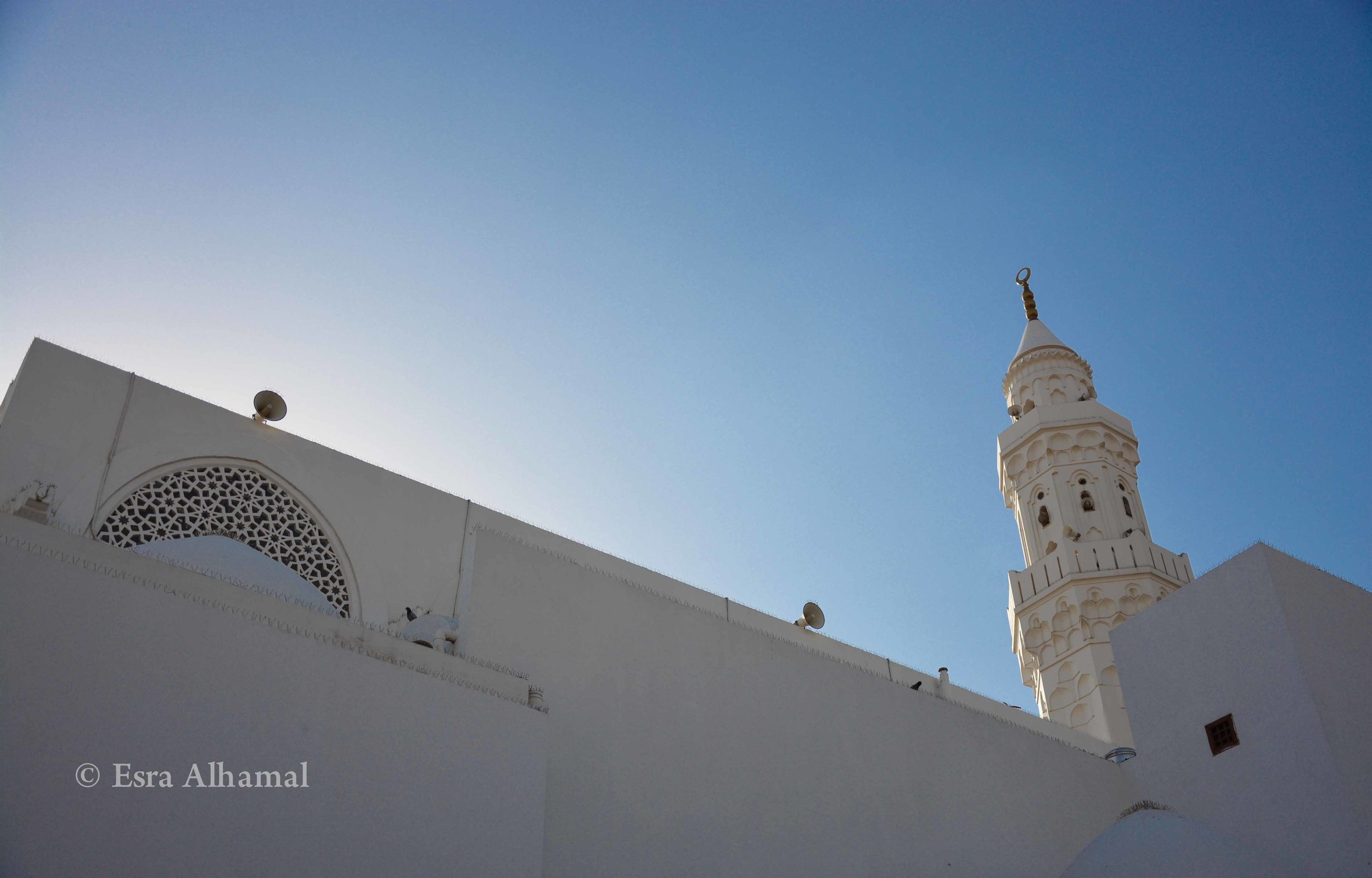 Qiblatin Mosque مسجد القبلتين 