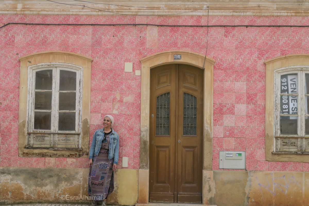 Pink tiles from Portugal in Silves